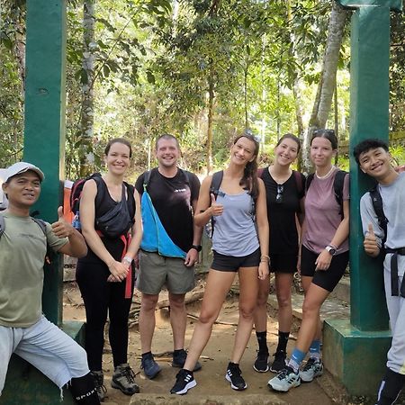 Sama Sama Homestay & Trekking Only Stay Here Book Trekking And Transport With Us Bukit Lawang Exterior foto
