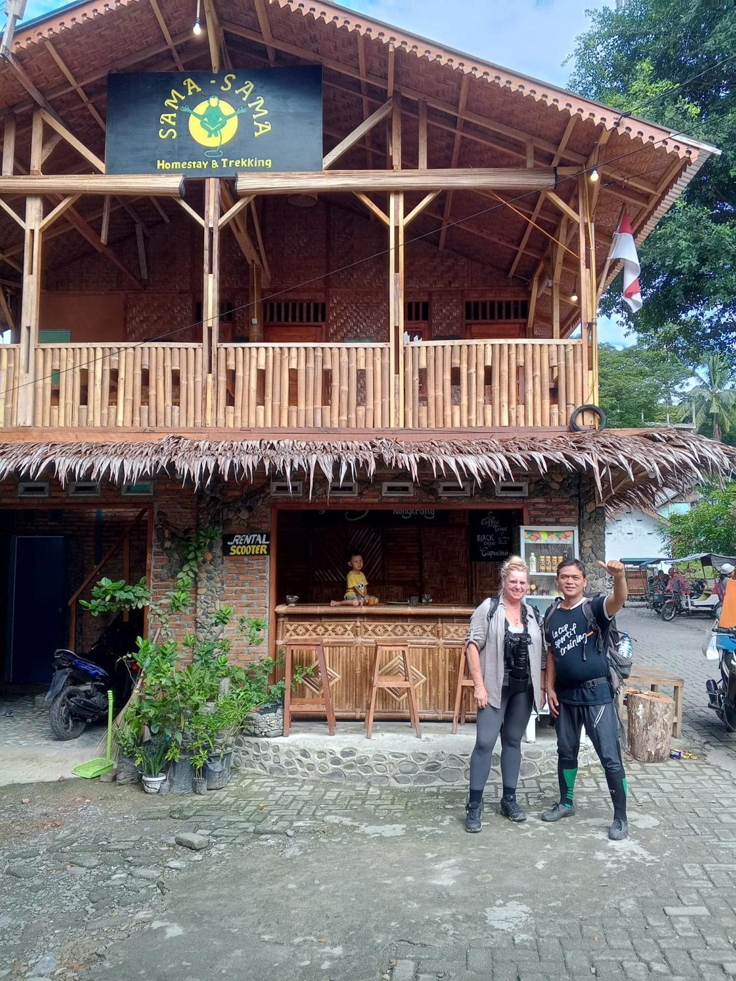 Sama Sama Homestay & Trekking Only Stay Here Book Trekking And Transport With Us Bukit Lawang Exterior foto