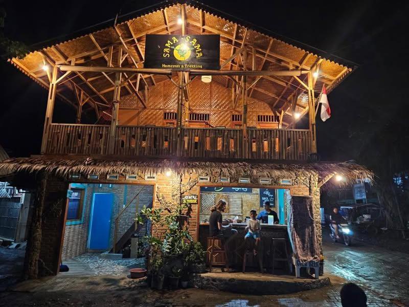 Sama Sama Homestay & Trekking Only Stay Here Book Trekking And Transport With Us Bukit Lawang Exterior foto